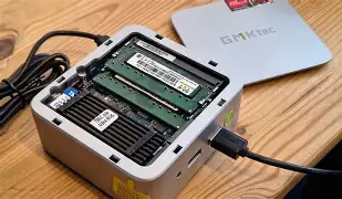 Difference Between Seagate Exos Mozaic M 30Tb Hard Drive and Gmktec Nucbox G10 Mini Pc Explained